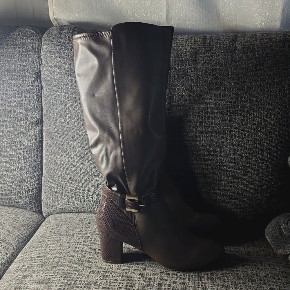 Karen Scott Isabel LP Boots.